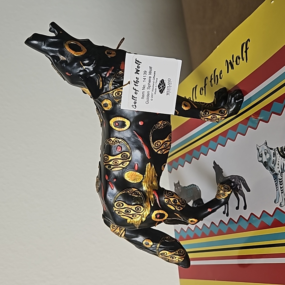 Westland Call of the Wolf Rare Golden Sphere Wolf Figurine